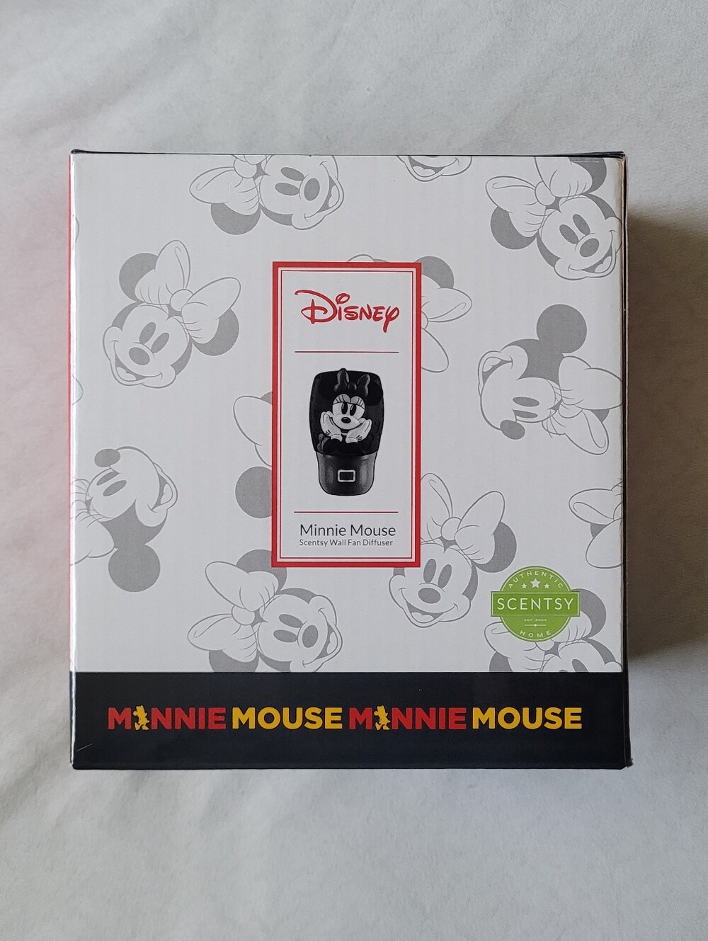 Scentsy Disney Minnie Mouse Plug-In Wall Fan Diffuser
